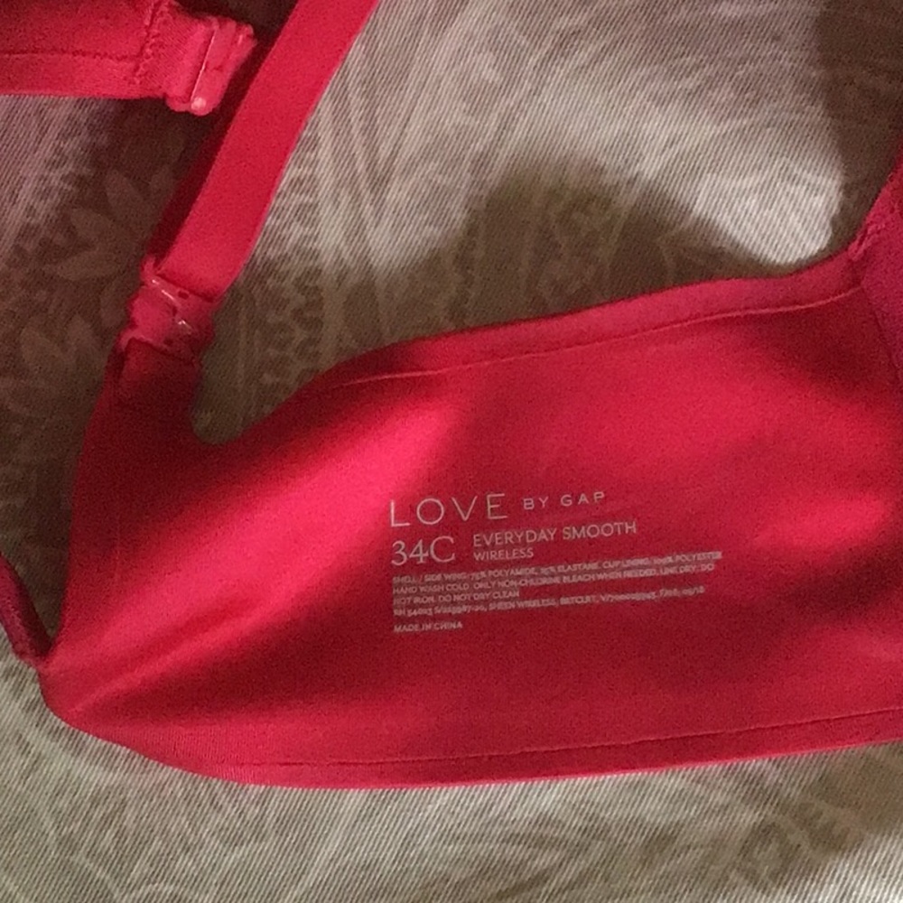 Gap Everyday Smooth Wireless size 34C New with Tags - Picture 3 of 4